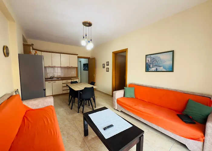 Marinari Apartment